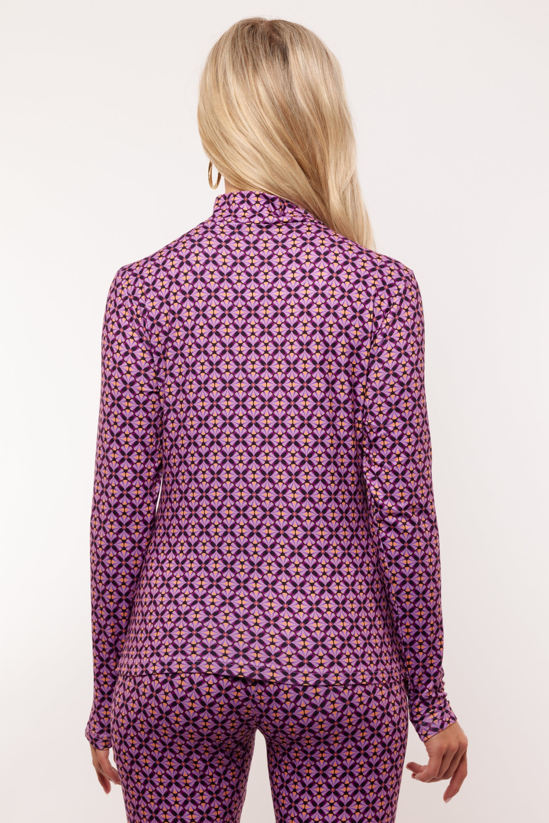 Tyra top | Black/Light Purple